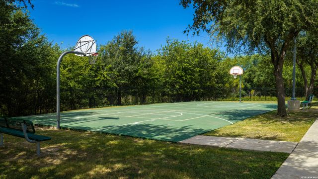 13805 TIVOLI GDNS, Live Oak, TX 78233