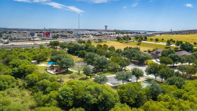 13805 TIVOLI GDNS, Live Oak, TX 78233