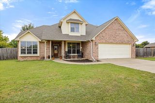 3204 Bowie Street, Granbury, TX 76049