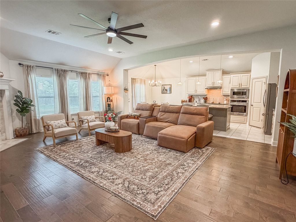 343 Abbott Lane, Waxahachie, TX 75165