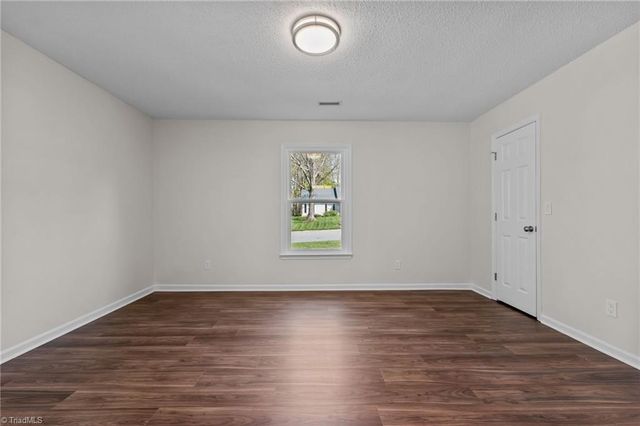 6727 River Hills Drive, Greensboro, NC 27410