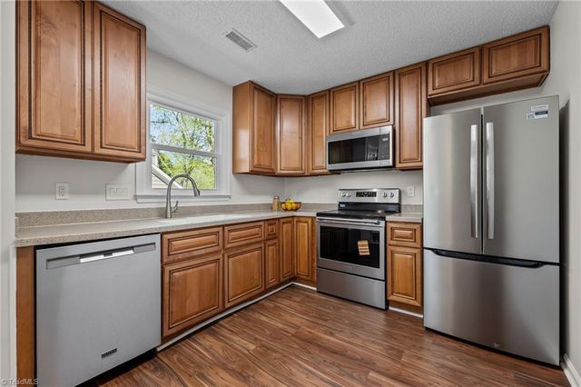 6727 River Hills Drive, Greensboro, NC 27410