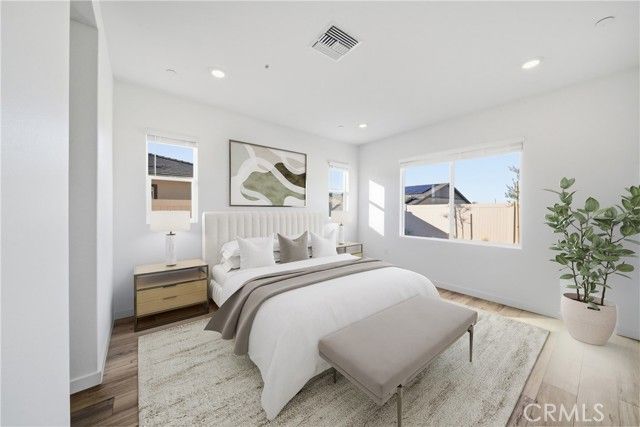 3248 E Avenue J-3, Lancaster, CA 93535