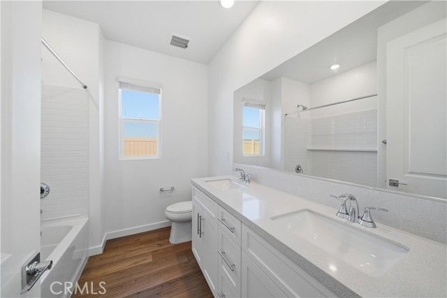 3248 E Avenue J-3, Lancaster, CA 93535