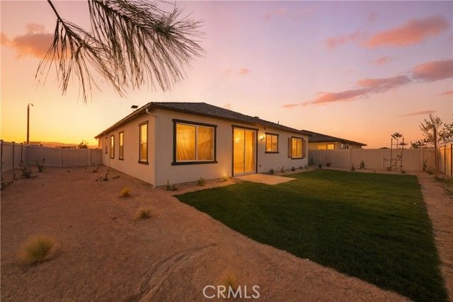 3248 E Avenue J-3, Lancaster, CA 93535