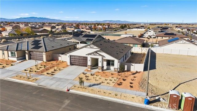 3248 E Avenue J-3, Lancaster, CA 93535