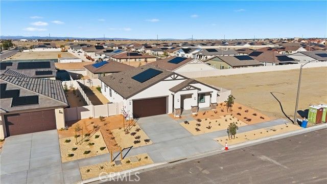 3248 E Avenue J-3, Lancaster, CA 93535