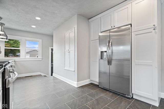 1029 Albany Street, Indianapolis, IN 46203