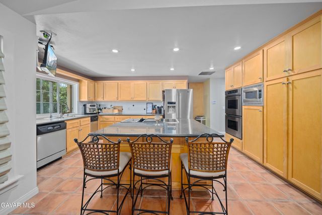 40208 W 98th Street, Leona Valley, CA 93551