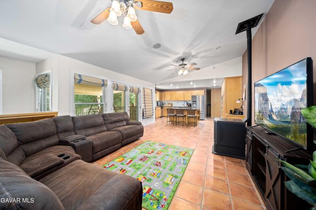 40208 W 98th Street, Leona Valley, CA 93551