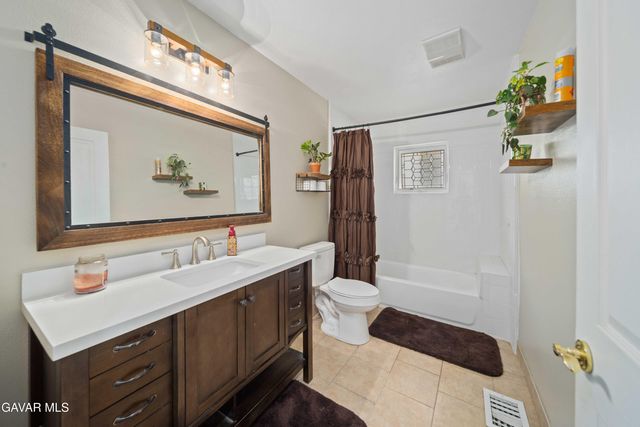 40208 W 98th Street, Leona Valley, CA 93551