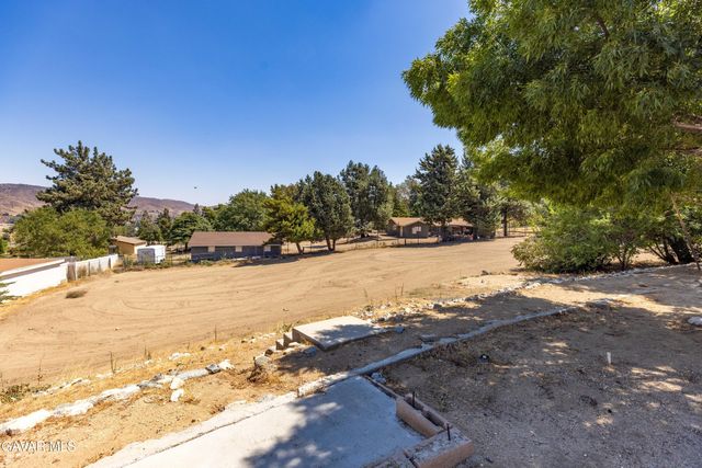 40208 W 98th Street, Leona Valley, CA 93551