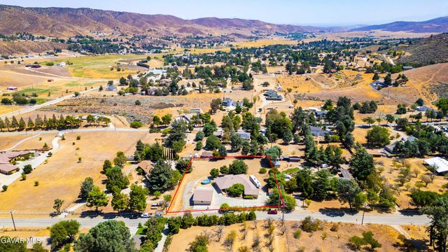 40208 W 98th Street, Leona Valley, CA 93551