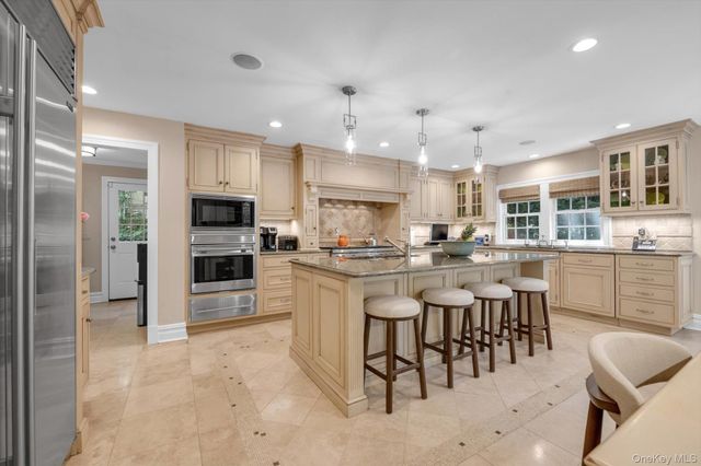 74 Litchfield Road, Port Washington, NY 11050