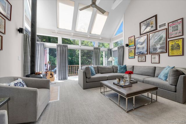 74 Litchfield Road, Port Washington, NY 11050