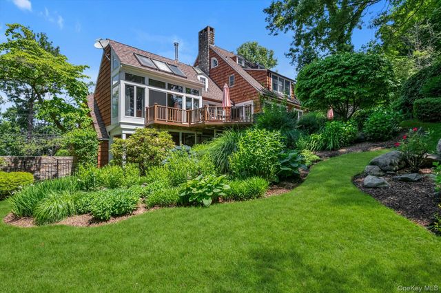 74 Litchfield Road, Port Washington, NY 11050