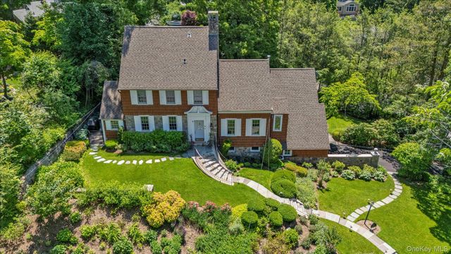 74 Litchfield Road, Port Washington, NY 11050