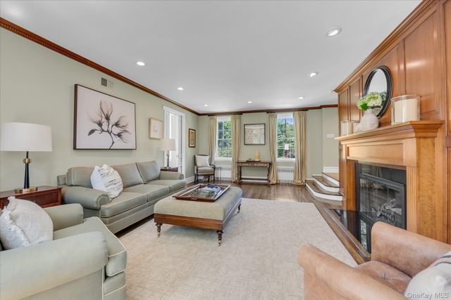 74 Litchfield Road, Port Washington, NY 11050