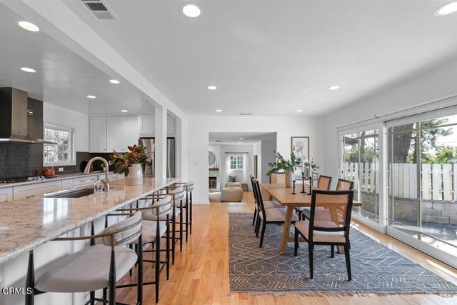 2902 El Caminito, La Crescenta, CA 91214