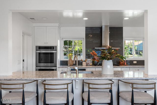 2902 El Caminito, La Crescenta, CA 91214