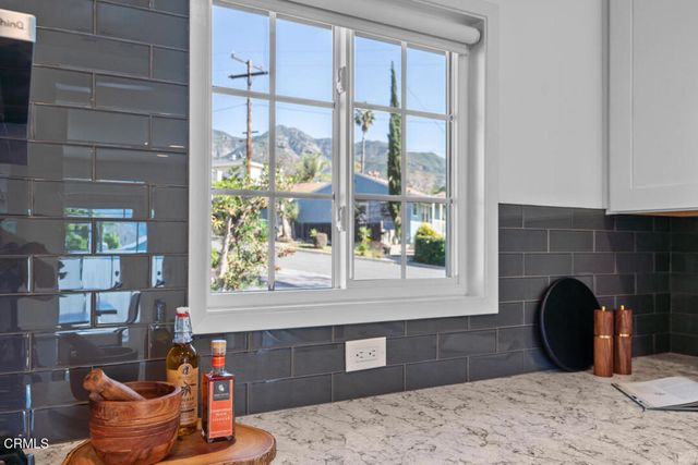 2902 El Caminito, La Crescenta, CA 91214