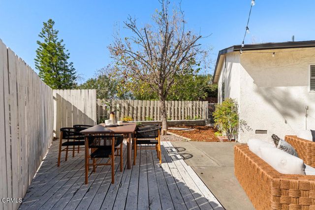 2902 El Caminito, La Crescenta, CA 91214