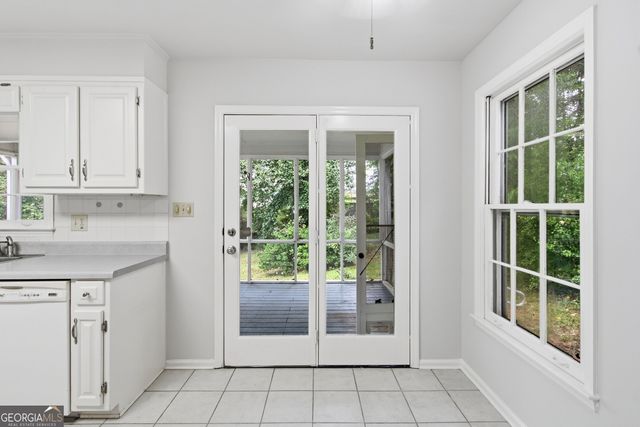 434 Indian Lake Court, Hiram, GA 30141