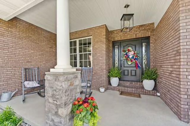 42 Deerfoot Drive, London, KY 40741