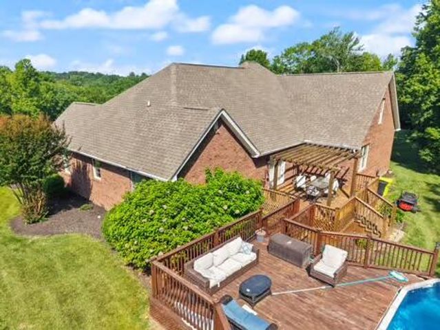 42 Deerfoot Drive, London, KY 40741