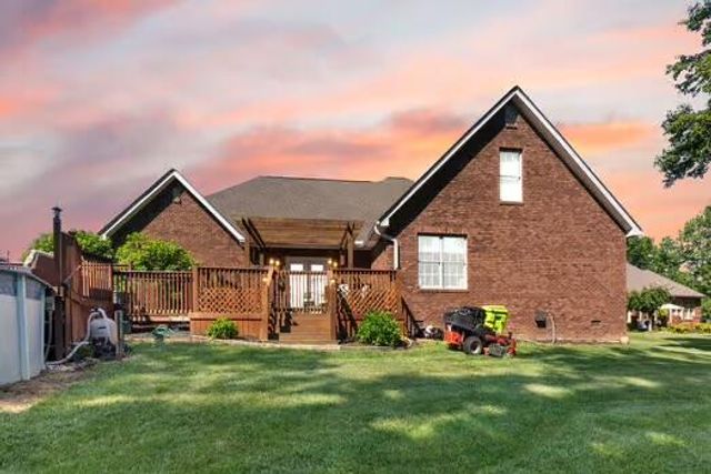 42 Deerfoot Drive, London, KY 40741
