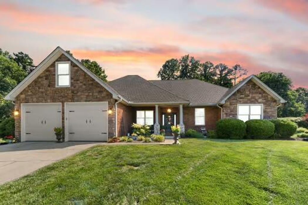42 Deerfoot Drive, London, KY 40741
