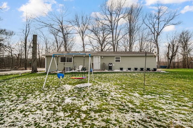 1415 N 200 E, Chesterton, IN 46304