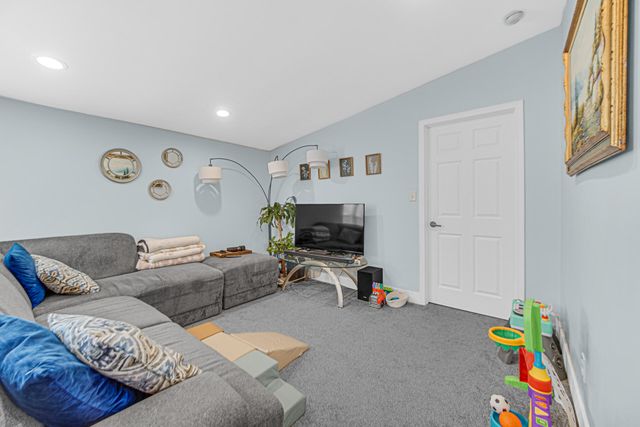 1415 N 200 E, Chesterton, IN 46304