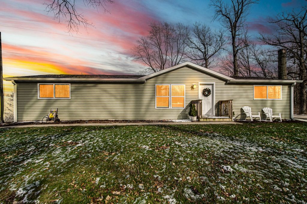 1415 N 200 E, Chesterton, IN 46304