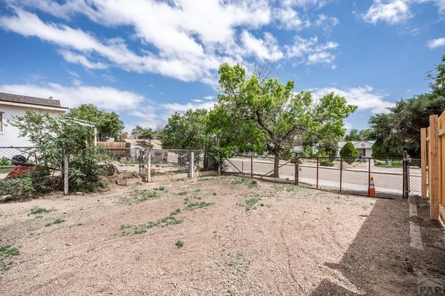 1111 E River St, Pueblo, CO 81001