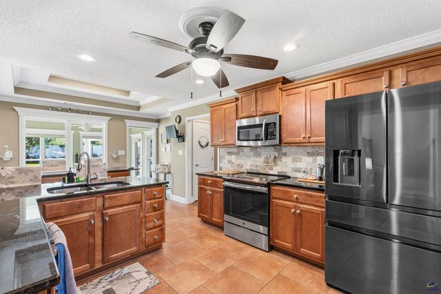 102 Rambling Creek Cove, Byron, GA 31008
