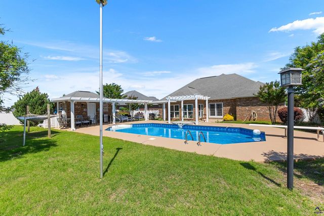 102 Rambling Creek Cove, Byron, GA 31008