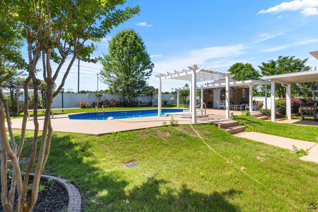 102 Rambling Creek Cove, Byron, GA 31008
