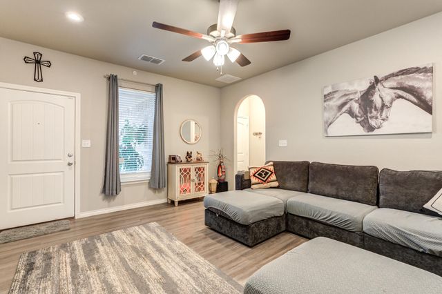 9801 Avenue R, Lubbock, TX 79423