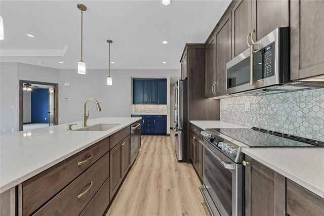 2043 Osage Court, Marion, IA 52302