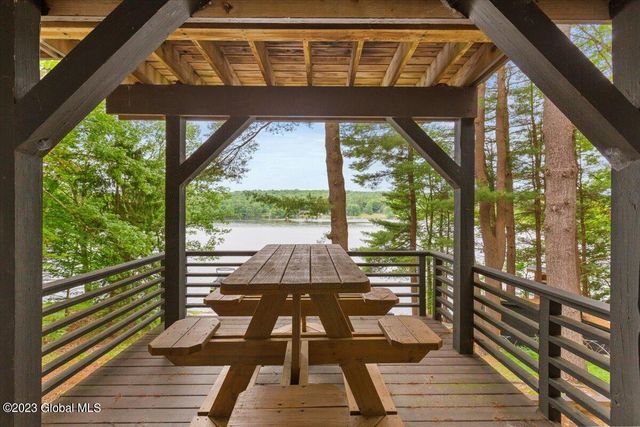 68 Harriman Road Ext, Sand Lake, NY 12018