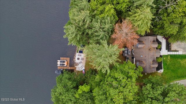 68 Harriman Road Ext, Sand Lake, NY 12018