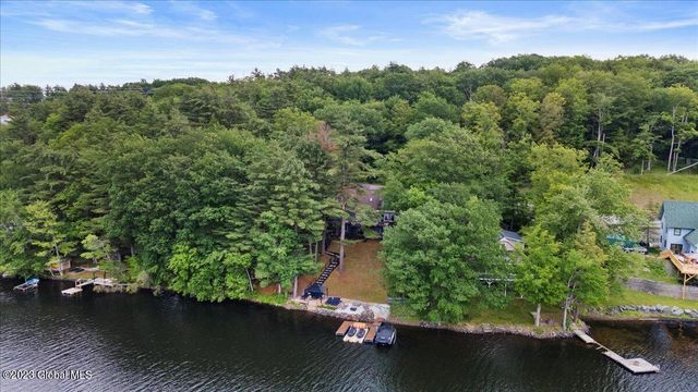 68 Harriman Road Ext, Sand Lake, NY 12018
