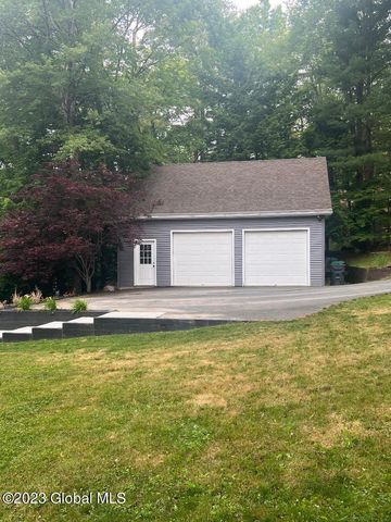 68 Harriman Road Ext, Sand Lake, NY 12018