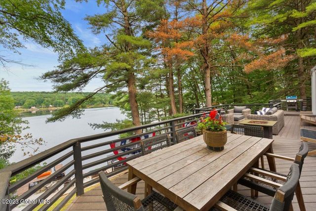 68 Harriman Road Ext, Sand Lake, NY 12018