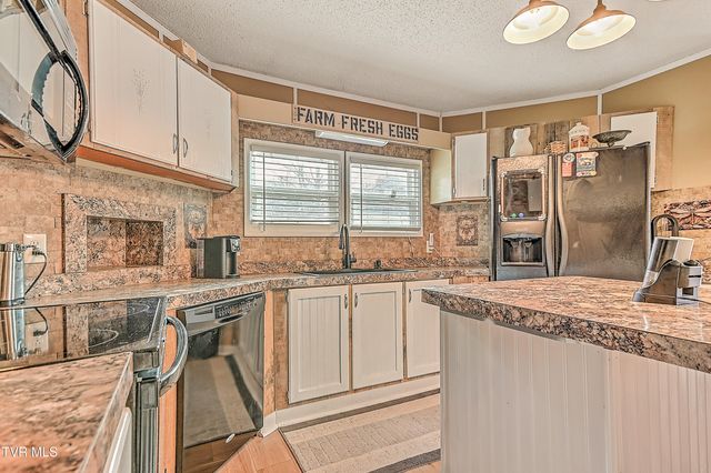 1096 Old Elizabethton Highway, Bluff City, TN 37618