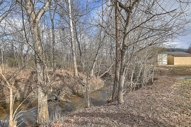 1096 Old Elizabethton Highway, Bluff City, TN 37618