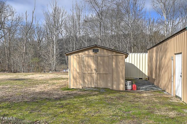 1096 Old Elizabethton Highway, Bluff City, TN 37618