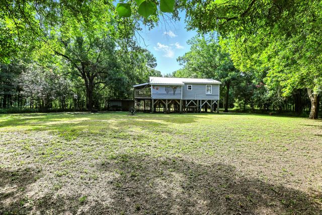 812 County Road 2870, Cleveland, TX 77327