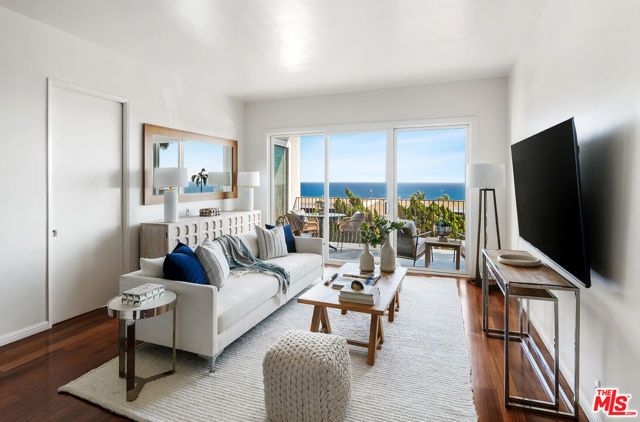 18111 Coastline Drive 1, Malibu, CA 90265